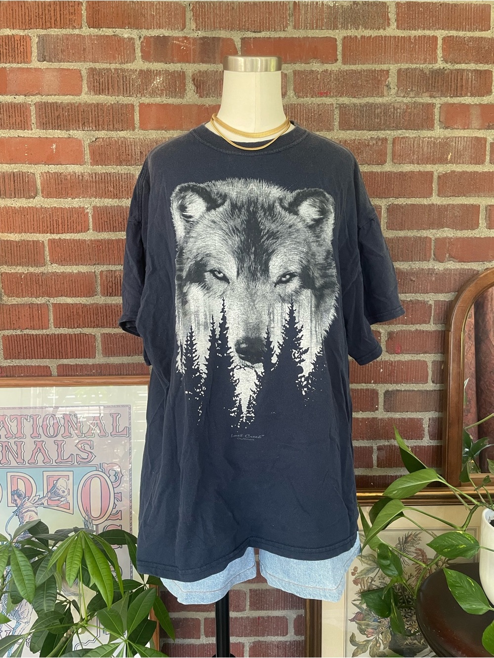 blue graphic wolf tee - Picture 2 of 4